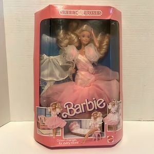BNIB 1989 vintage Sweet Roses Barbie by Matel